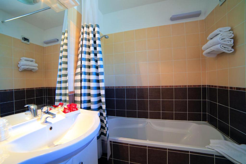 Residence Cote Sud Peypin Стая снимка