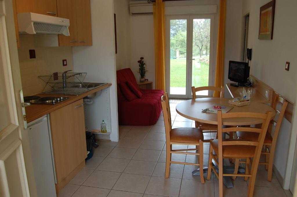 Residence Cote Sud Peypin Стая снимка
